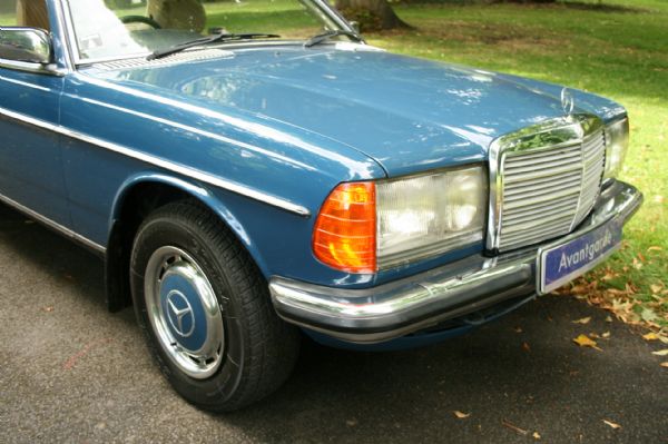 Mercedes Benz 230CE